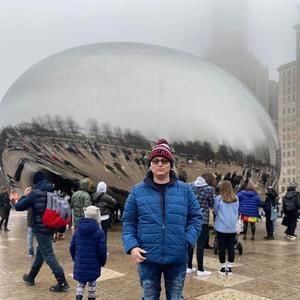 Meet your Posher, Emmanuel